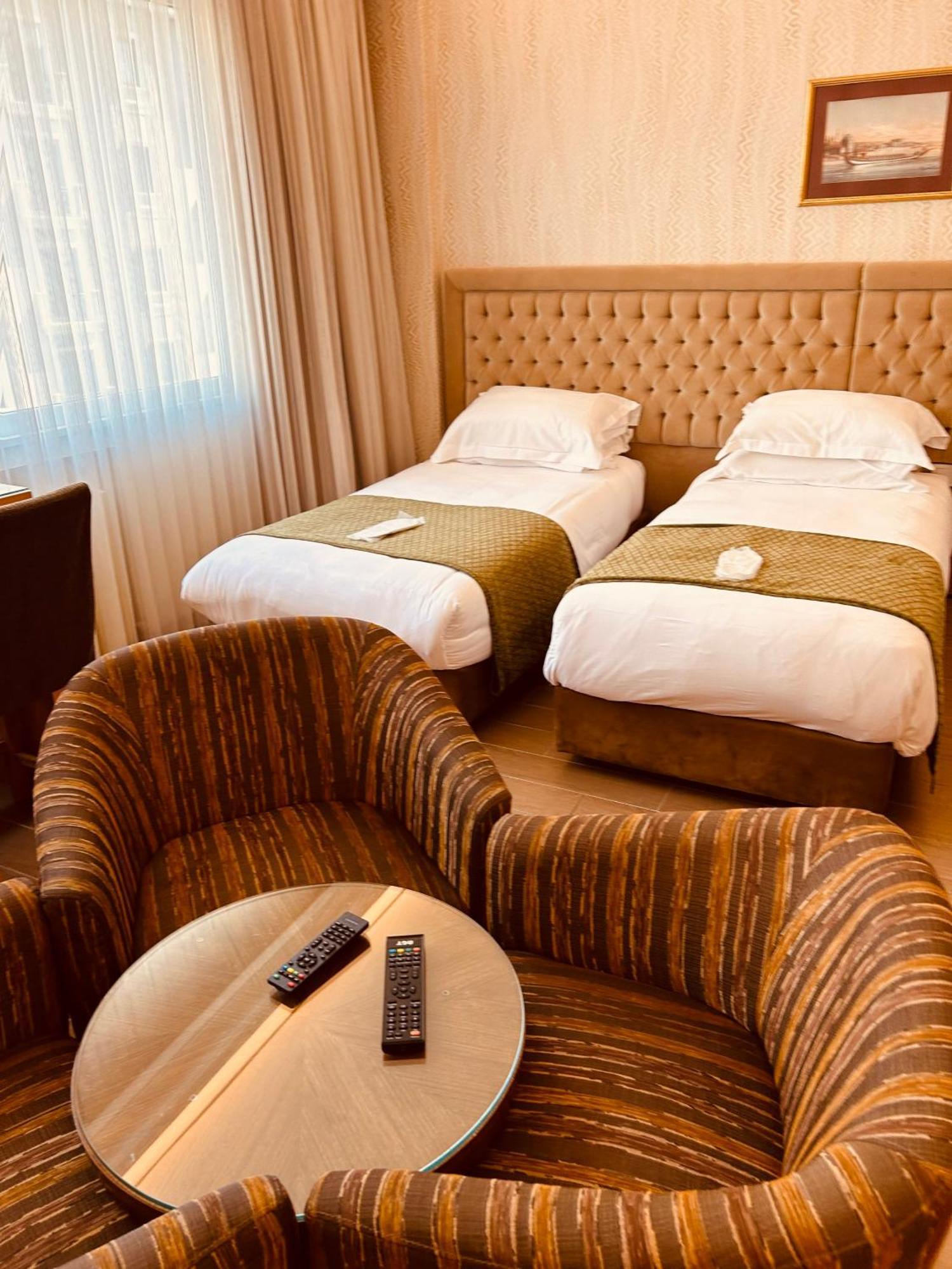Otel Lily