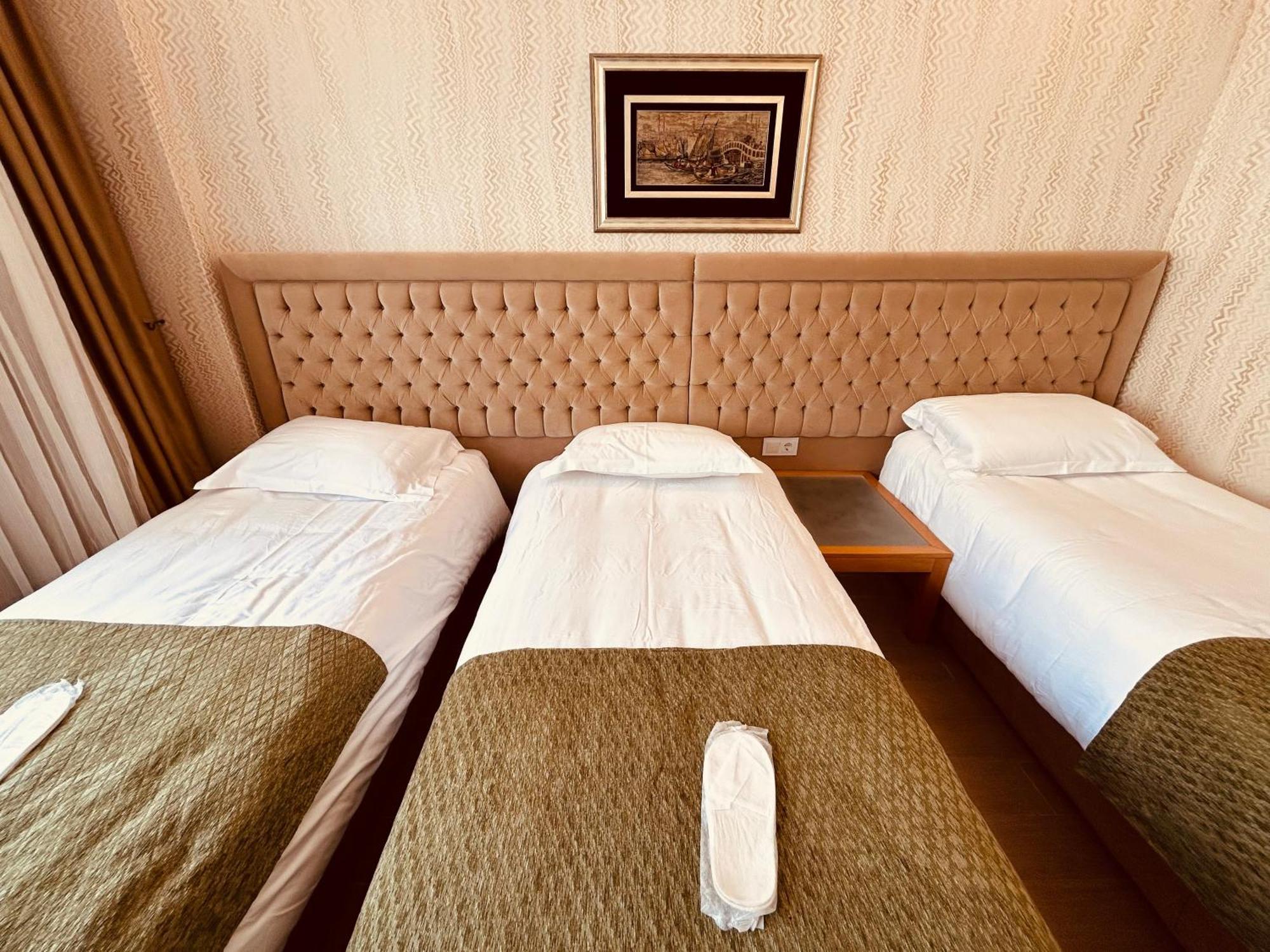 Otel Lily *