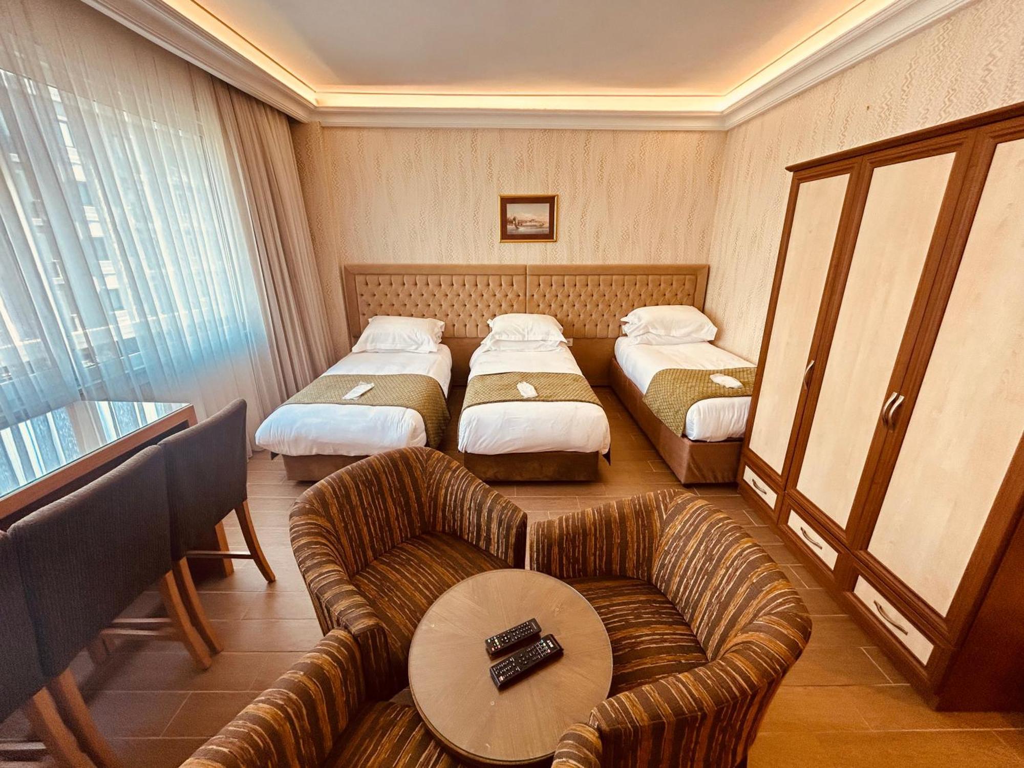 Hotel Lily