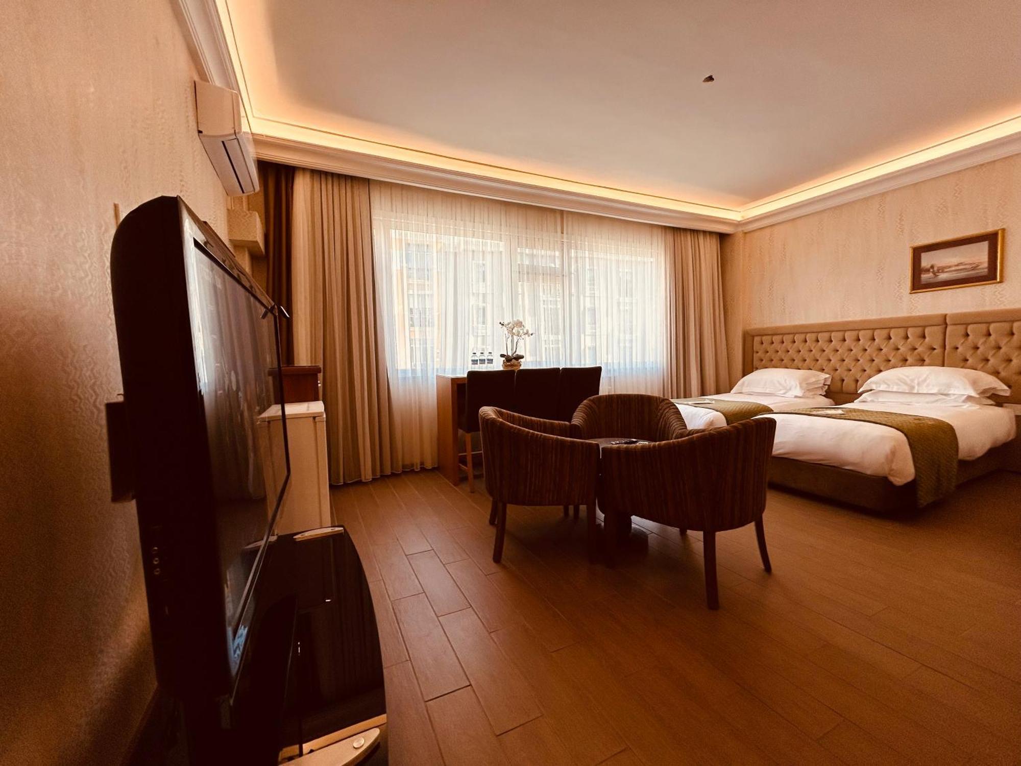 Lily Hotel Istanboel