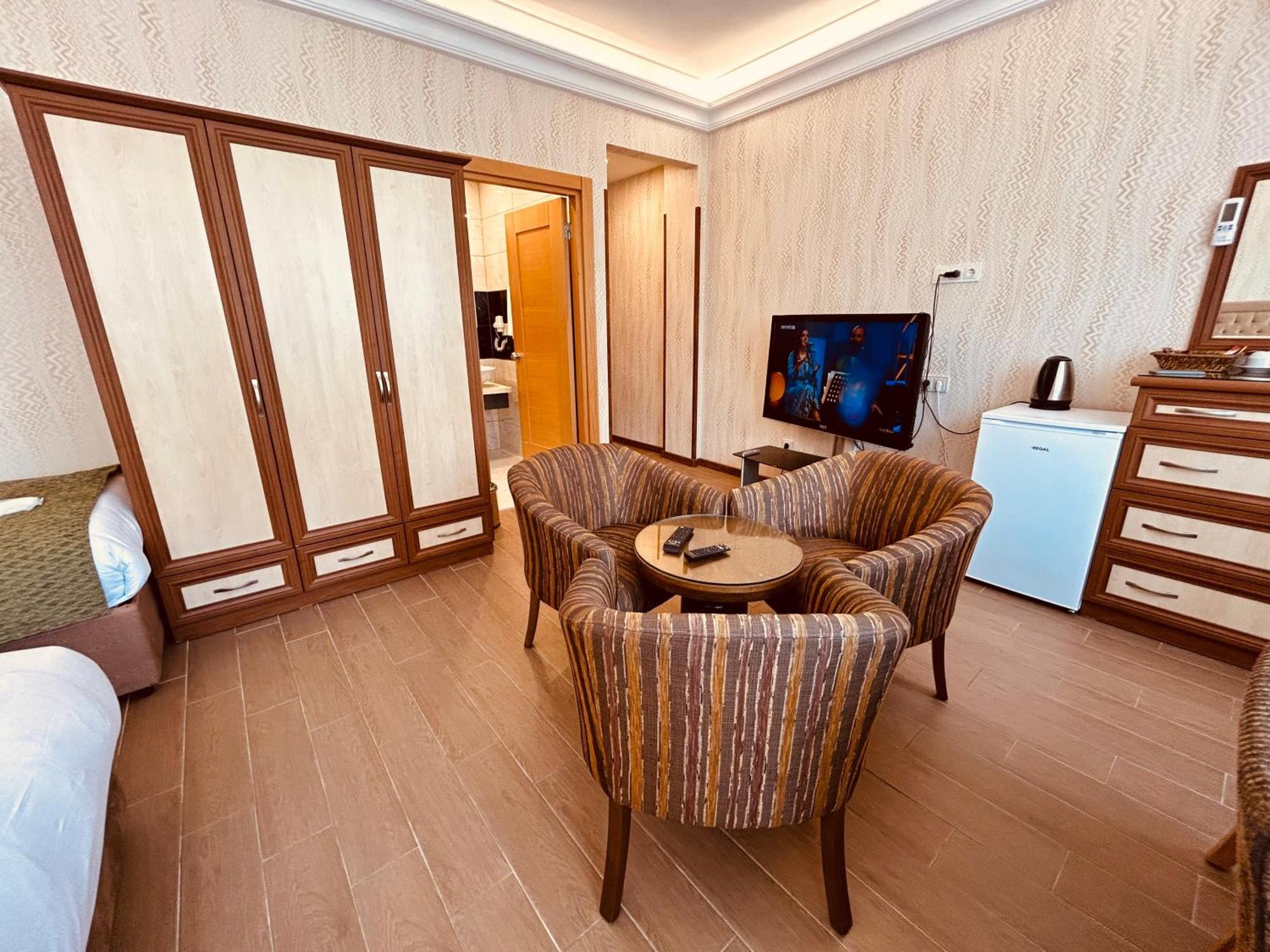 Lily Hotel Istanboel