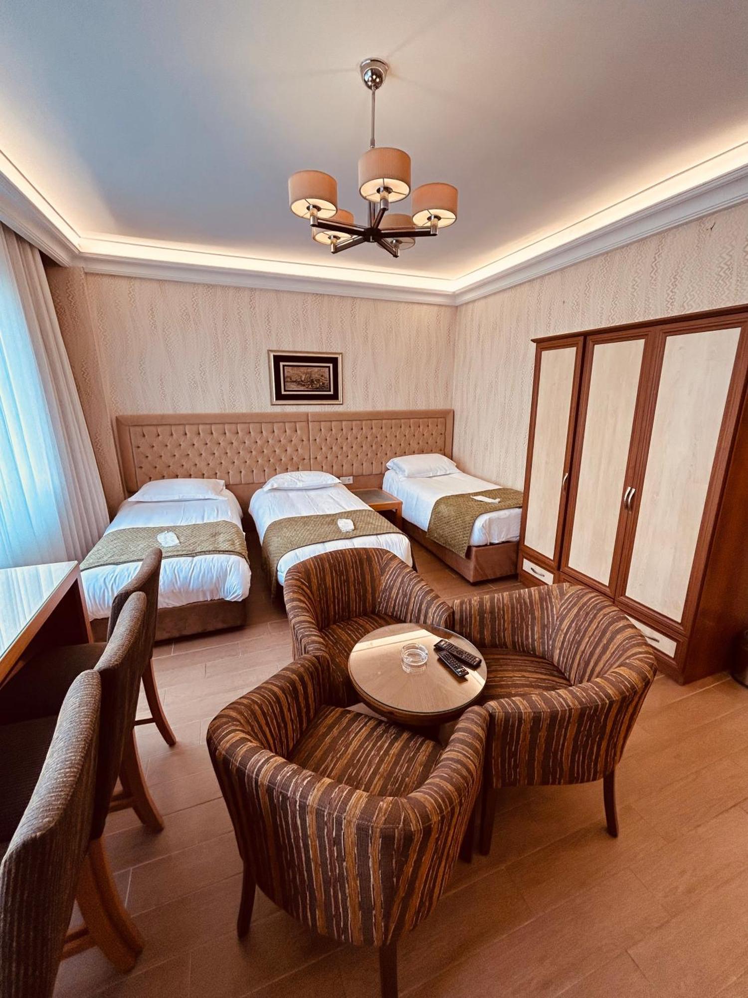 Lily Hotel Istanboel
